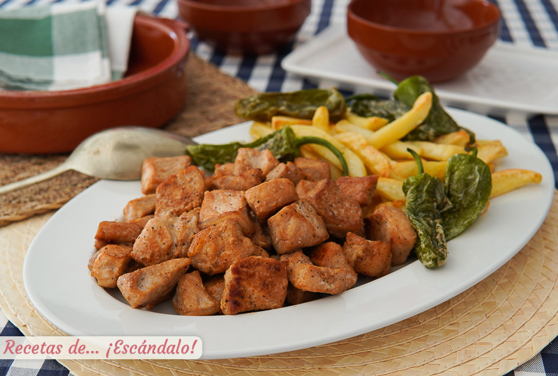 Raxo gallego, el rico plato de lomo de cerdo con patatas y pimientos