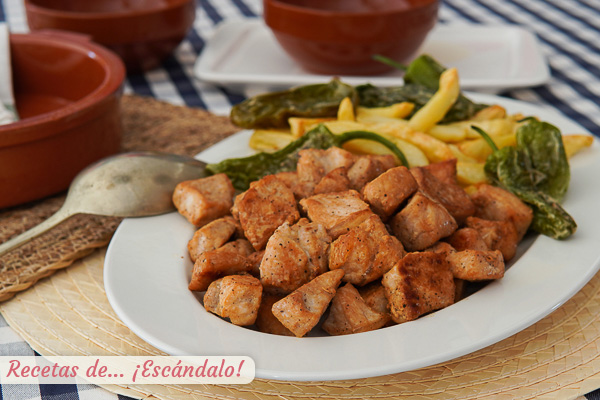 Receta de raxo gallego, el rico plato de lomo de cerdo con patatas y pimientos
