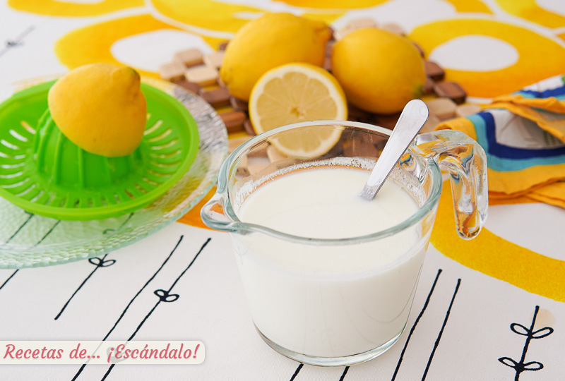 Aprende como hacer buttermilk o suero de mantequilla casero