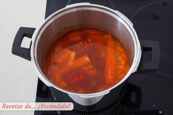 Judias blancas con chorizo y verduras casero tradicional