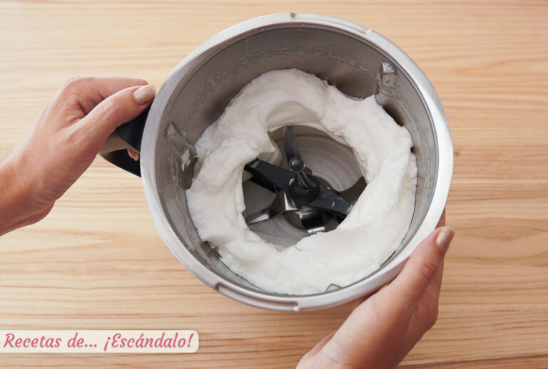 Cómo montar claras con Thermomix a punto de nieve