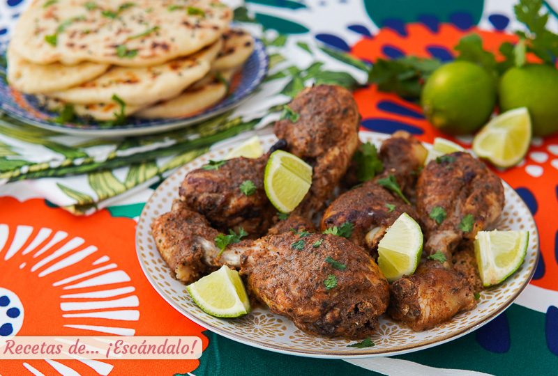Pollo tandoori especiado al horno con pan naan casero