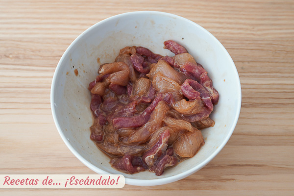 Pollo y ternera tallarines chinos