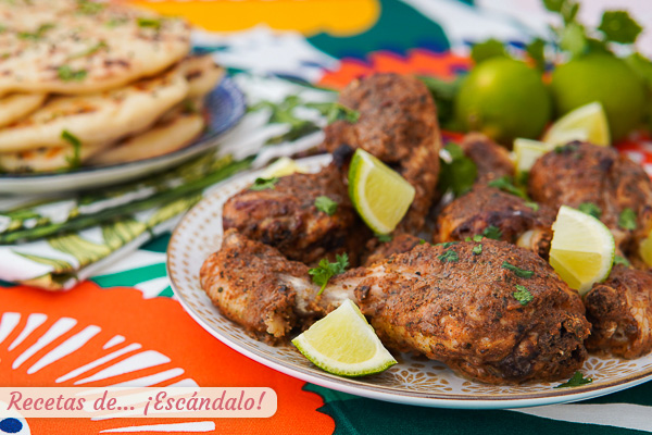 Receta de pollo tandoori especiado al horno con pan naan casero