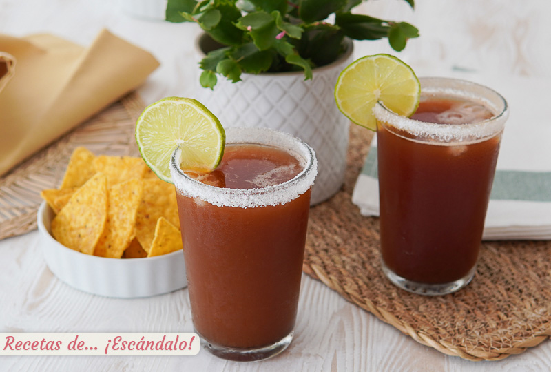 Michelada mexicana, un coctel tradicional con cerveza