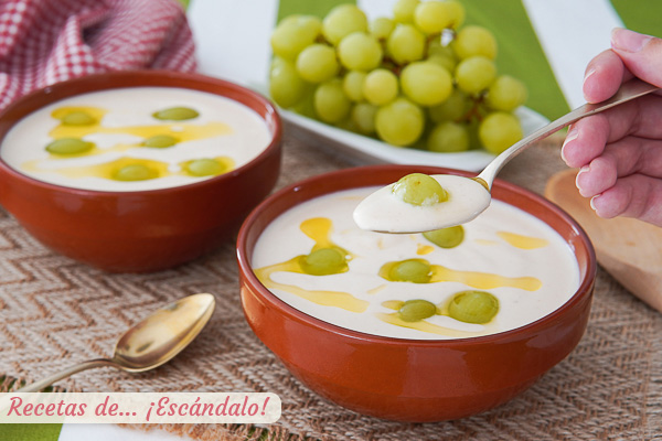 Receta de ajoblanco con Thermomix, una sopa fria irresistible