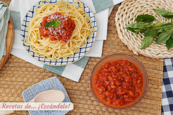 Como hacer salsa napolitana casera para pasta. Receta tradicional italiana
