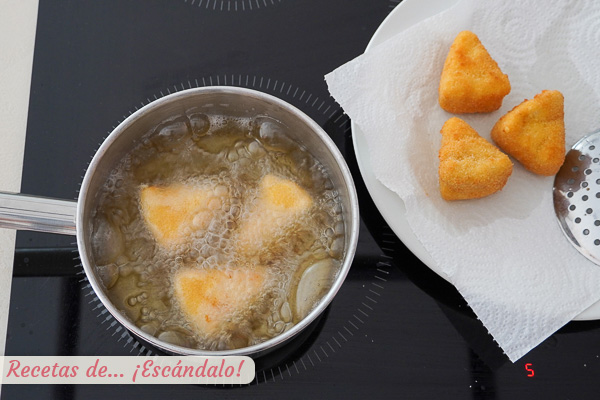 Queso rebozado frito aperitivo