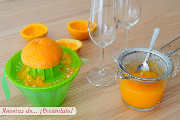 Zumo de naranja cocktail mimosa