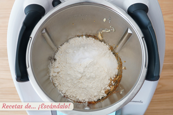 Harina, sal y bicarbonato masa cookies thermomix