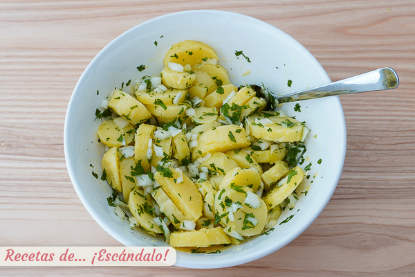 Patatas alinadas caseras andaluzas