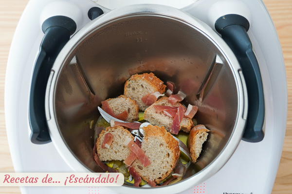 Pan sofrito sopa de ajo thermomix
