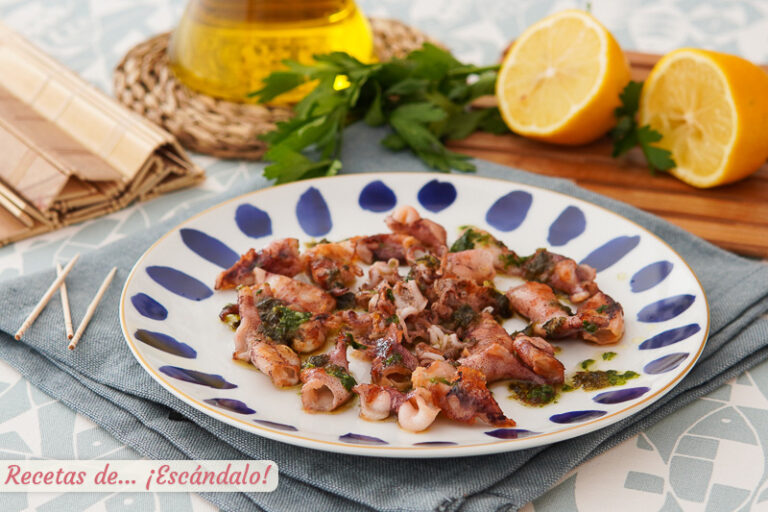 Chipirones a la plancha con salsa verde de perejil