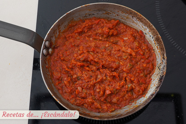 Salsa de tomate y pimientos shakshuka