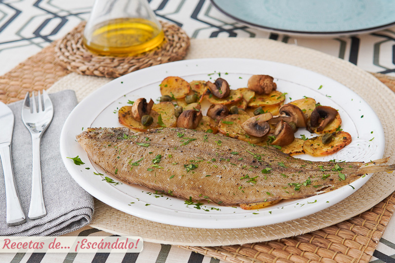 Lenguado al horno con patatas y champinones, sencillo y rico