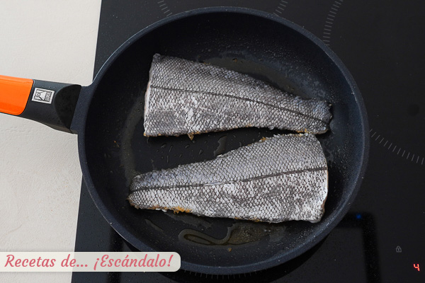 Merluza a la plancha canelones