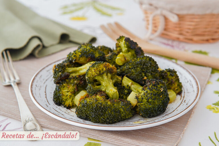 Brócoli al horno con especias, fácil y saludable