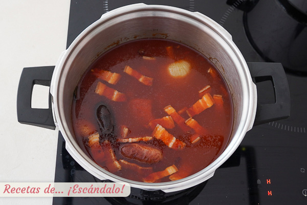 Callos a la gallega con garbanzos