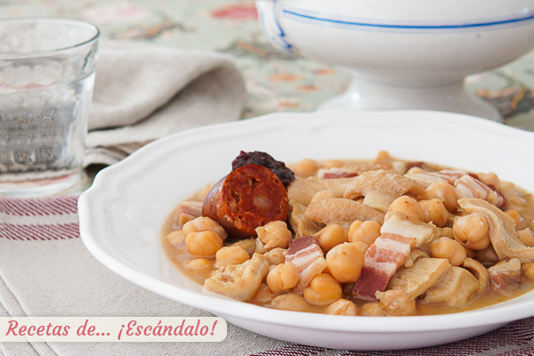 Receta de callos a la gallega con garbanzos, un plato tradicional irresistible