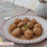 Albóndigas en salsa española