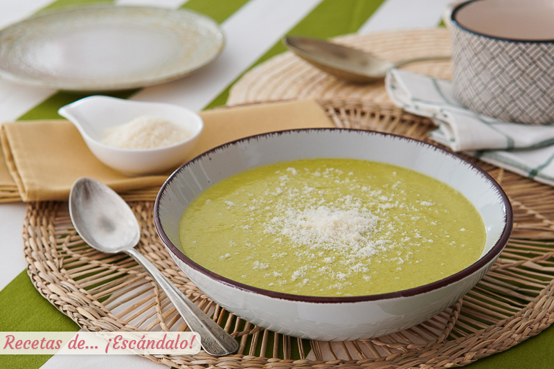 Pure de calabacin en Thermomix, con puerros y queso