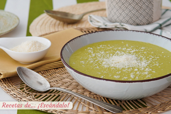 Receta de pure de calabacin en Thermomix, con puerros y queso