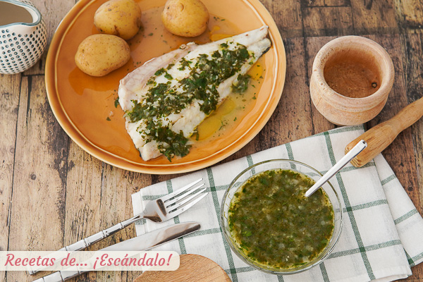 Como hacer salsa verde tradicional con perejil, ideal para pescados y mariscos