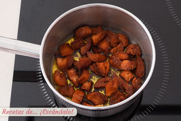 Pan frito crujiente gachas dulces andaluzas