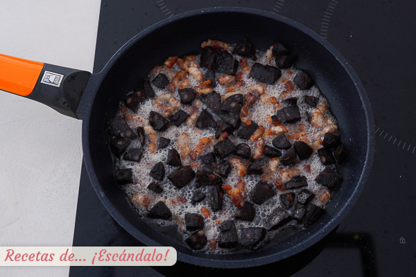 Panceta y butifarra habas a la catalana