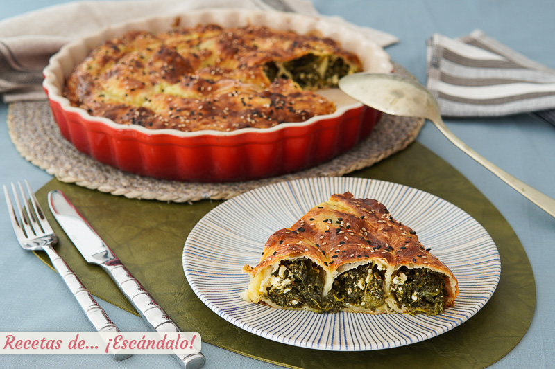 Borek turco con espinacas y queso feta